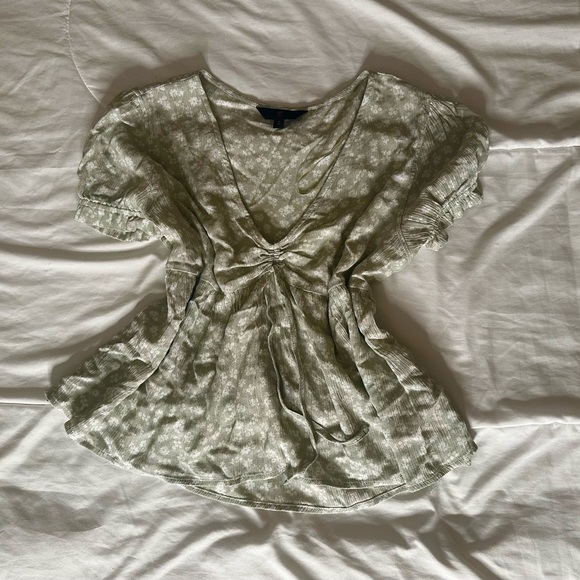 Green Floral NoBo top - Picture 4 of 7